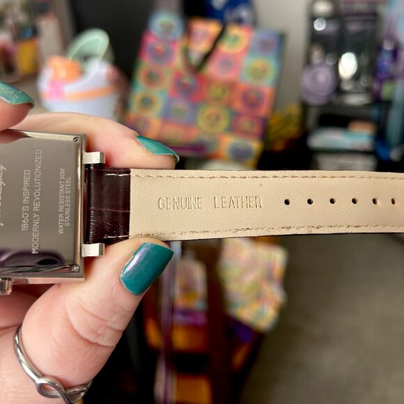 Japanese PureDial Square Legacy in Sapphire Blue and Silver with Leather Strap - Picture 10 of 15